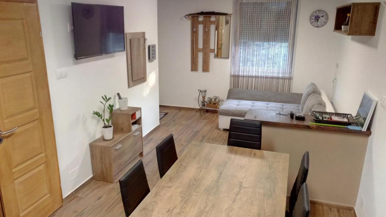 Golden Apartman オロシュハーザ エクステリア 写真