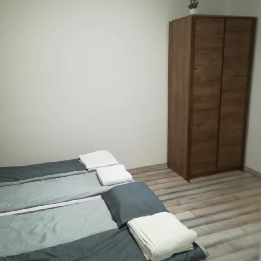 Golden Apartman オロシュハーザ エクステリア 写真