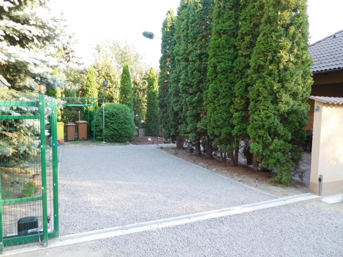 Golden Apartman オロシュハーザ エクステリア 写真