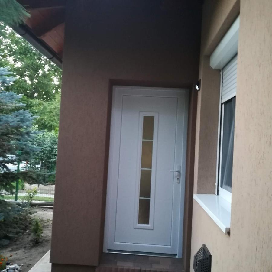Golden Apartman オロシュハーザ エクステリア 写真