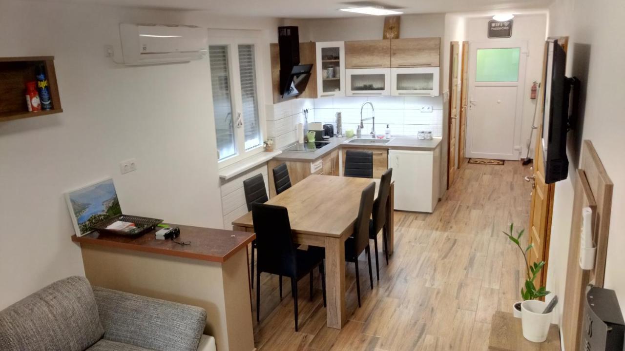 Golden Apartman オロシュハーザ エクステリア 写真