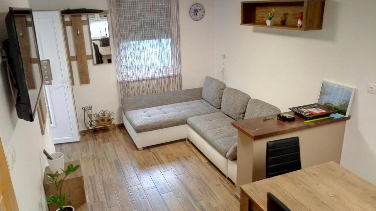 Golden Apartman オロシュハーザ エクステリア 写真
