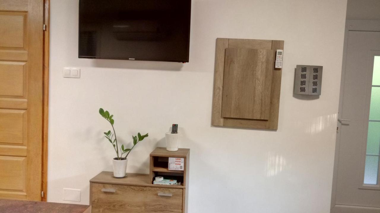 Golden Apartman オロシュハーザ エクステリア 写真