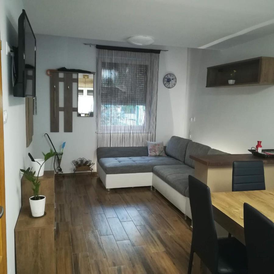 Golden Apartman オロシュハーザ エクステリア 写真